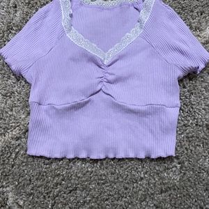 Laced purple cropped tee